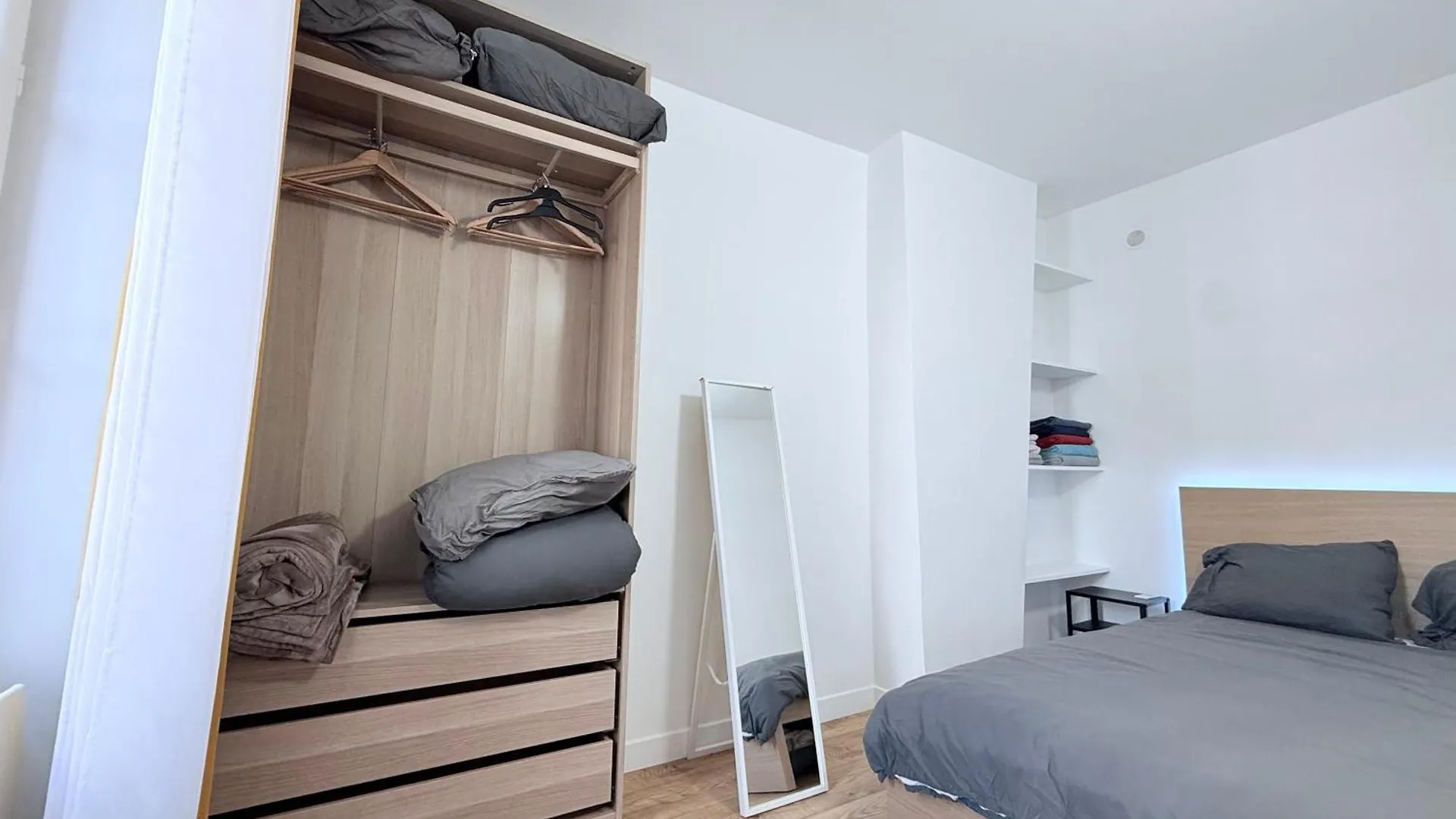 Magnifique 2 Pieces Refait A Neuf - Parking Apartment Paris